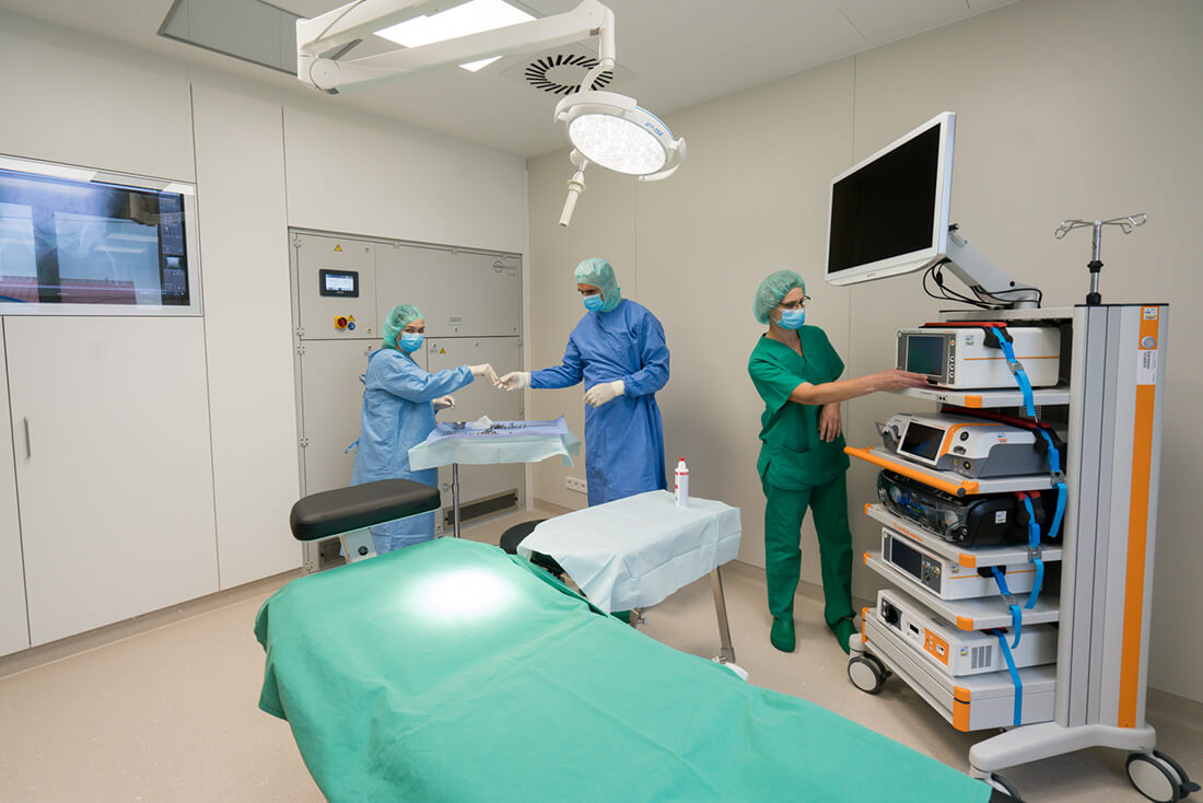 Unfallchirurg & Orthopäde Hechingen - Gfrörer - Vorbereitung für Operationen in der Praxis